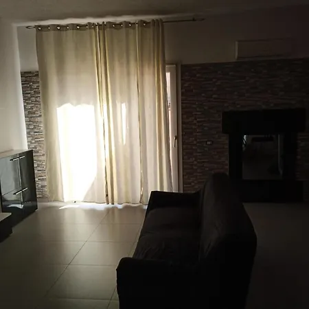 Lo&ri House